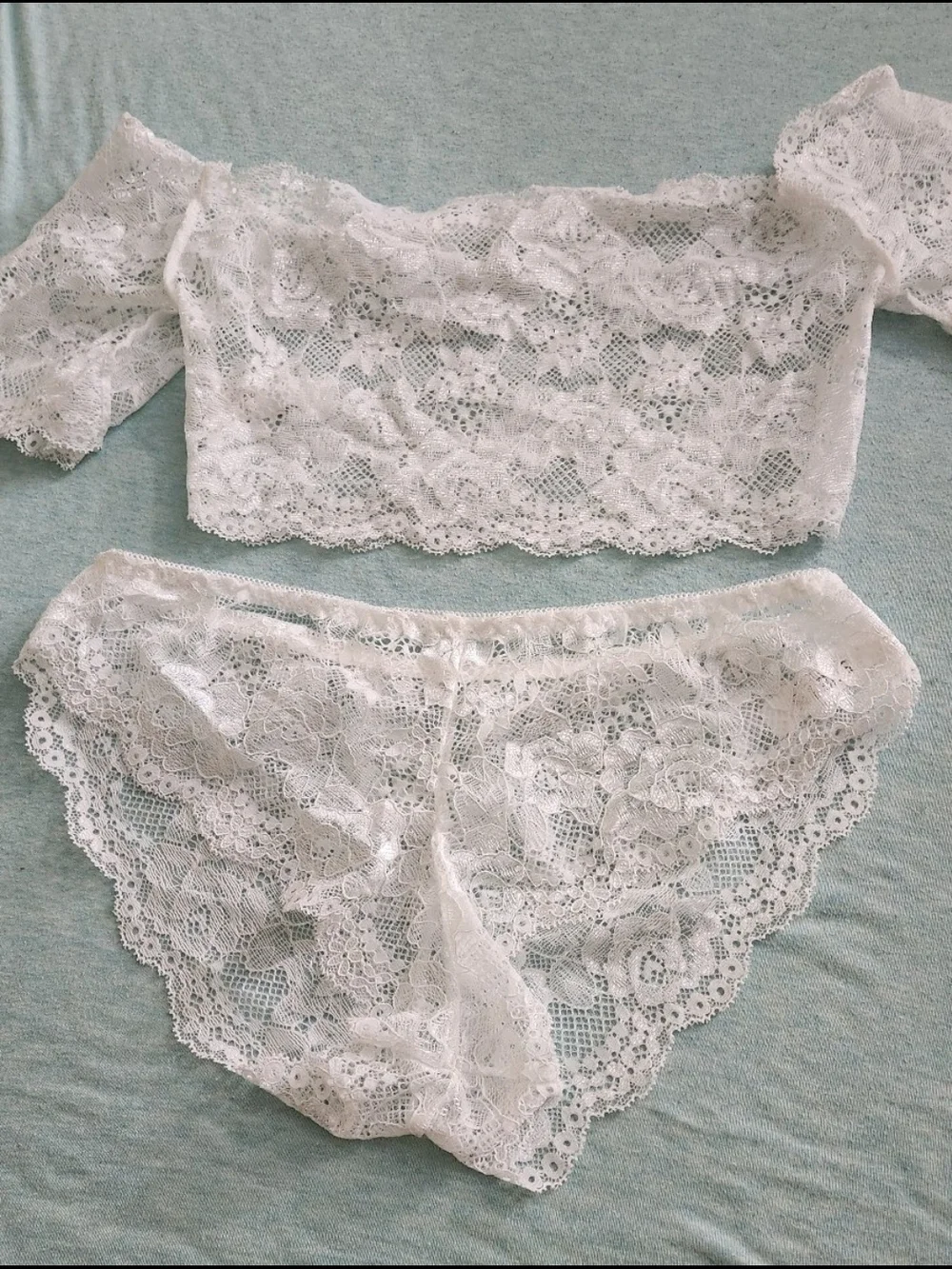 White Lace Off-Shoulder Bralette & Bikini Set - Picture 4 of 7